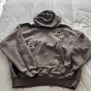 Abercrombie & Fitch Gray-Brown Graphic Patch Hoodie
